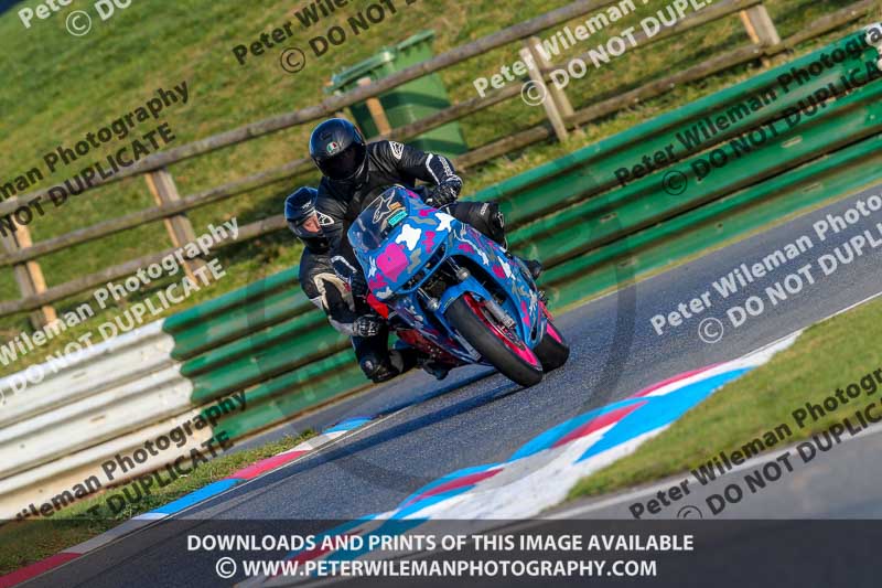 PJM Wedding Photography;enduro digital images;event digital images;eventdigitalimages;mallory park;mallory park photographs;mallory park trackday;mallory park trackday photographs;no limits trackdays;peter wileman photography;racing digital images;trackday digital images;trackday photos